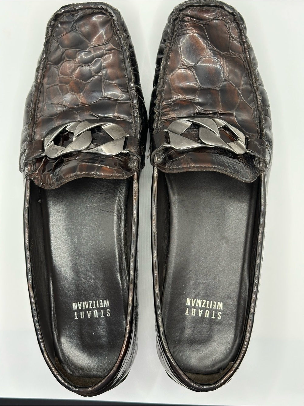 Stuart Weitzman Brown Croc-Embossed Leather Chain Loafers